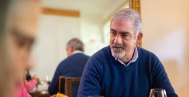 Adjusting Protein Intake for Senior Dogs with Health Issues