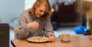 How Climate Affects Hydration for Senior Dogs